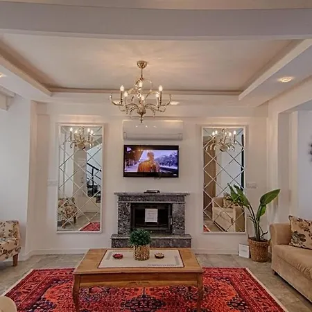 Oeluedeniz Private With Pool Vila Fethiye