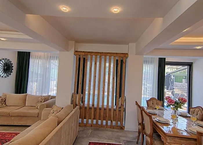 Villa Oeluedeniz Private With Pool Fethiye